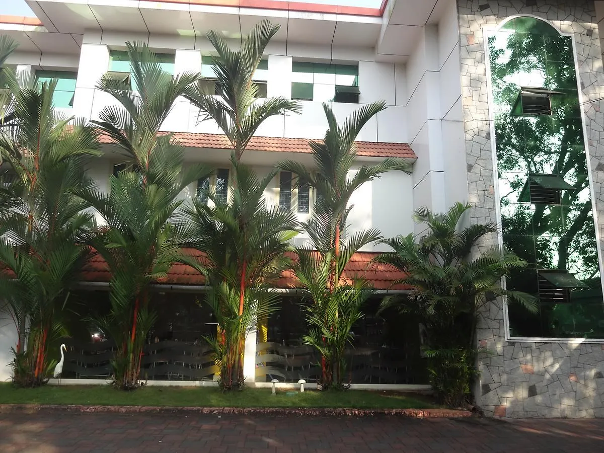Hotel Mithila Eramalloor 3*,  الهند
